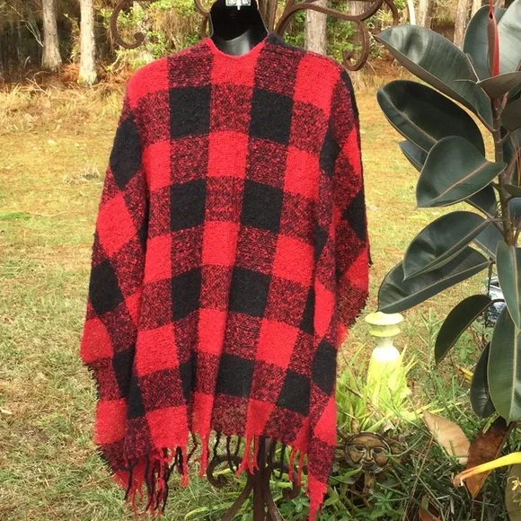 🌹NWT So Awesome Poncho / Wrap One Size Fits All Wardrobe Closet Must Have 🌹 - Picture 4 of 7